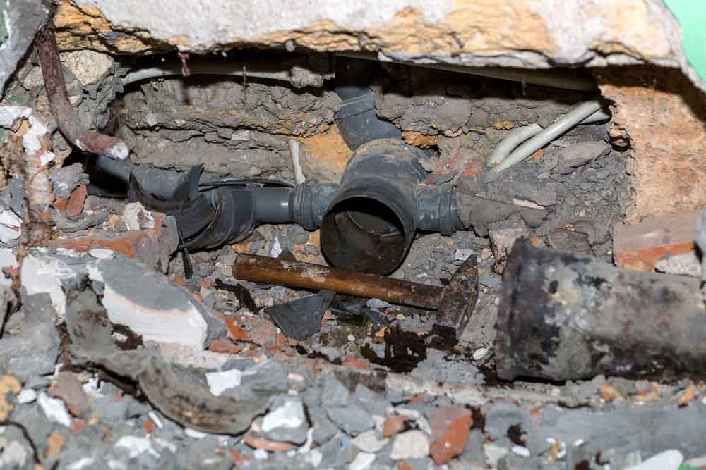 cracked sewer line