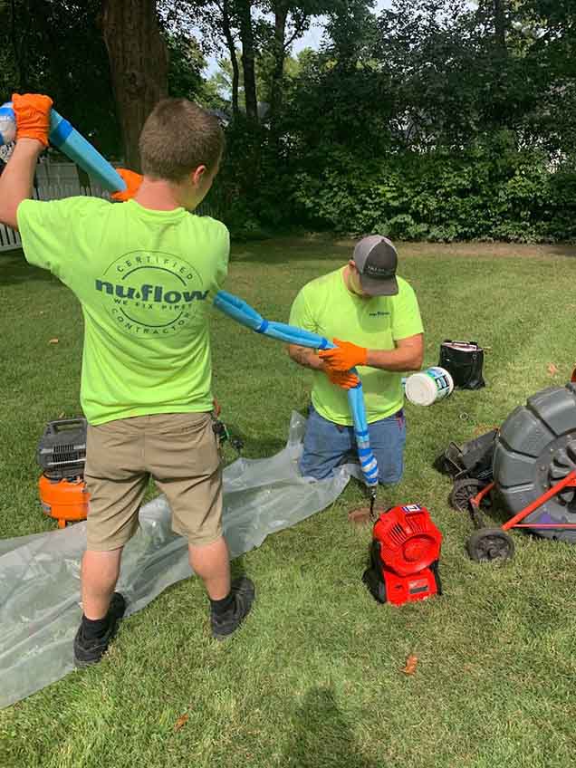 technician repairing pipe using trenchless technology St. Louis, MO