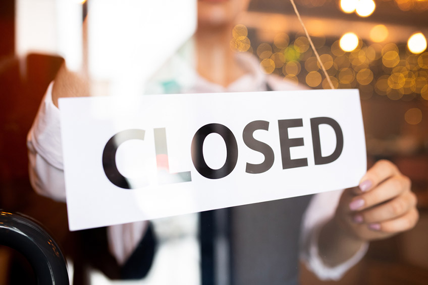 Sewer“Closed” shop sign